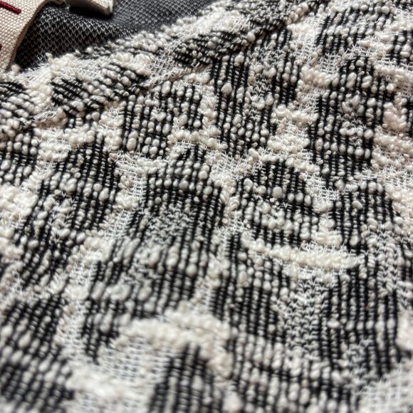 Dolan Women's Blouse Grey L Animal Print Boho Chic Ruffle core Timeless Travel - Picture 8 of 14